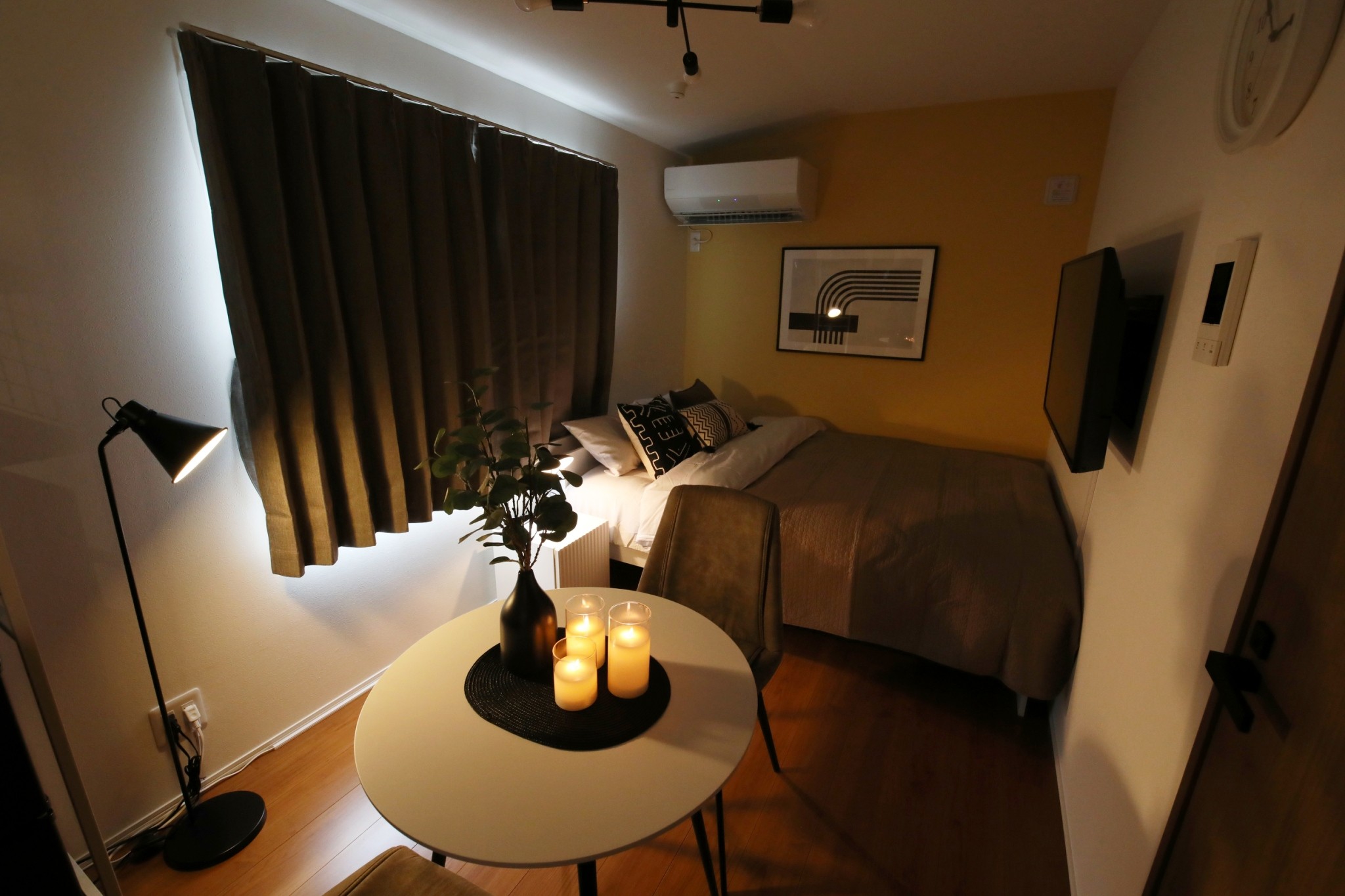 Room 401 overview from entrance door
