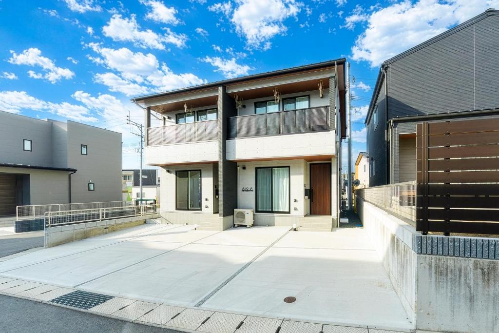 Stark House Kumamoto Ozu – private rental home exterior